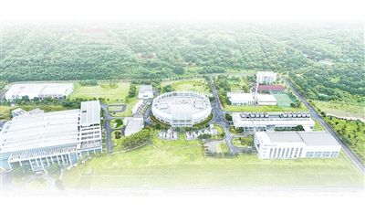 坚持创新驱动,加紧培育壮大新动能(稳中求进、提质增效 实现“十五五”良好开局)——着力推进全年经济工作八大重点任务②